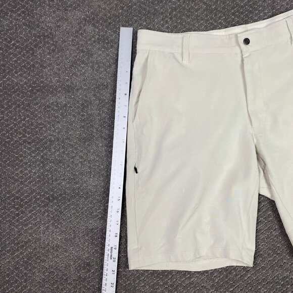 BYLT Kinetic Shorts Men's XL Beige Golf Performance Wear Stretch Premium Basics - Picture 13 of 15